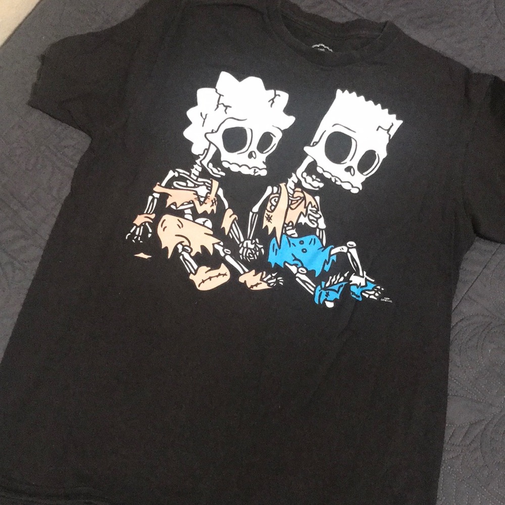 Graphic tee